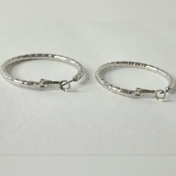 Vintage Signed Silver hoop earrings - Picture 5 of 7